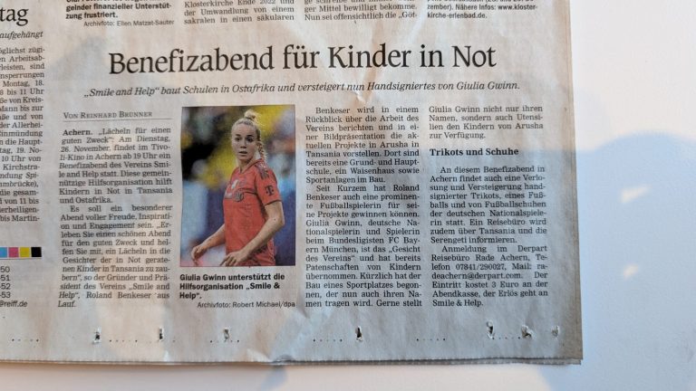 📰 Smile and Help imRampenlicht